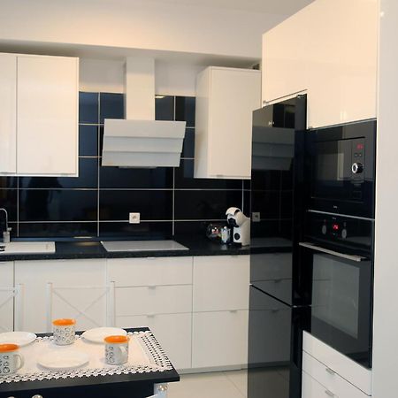 Apartamenty Uniejow "Prywatne Kapiele Termalne" 外观 照片